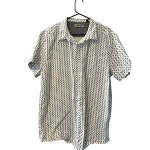 Kenneth Cole Reaction Button Up Shirt Men's XL Blue White Cotton Blend Geometric